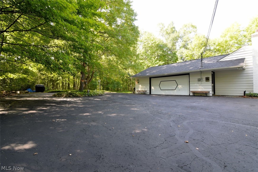 8391 Ridgewood Lane Novelty OH 44072