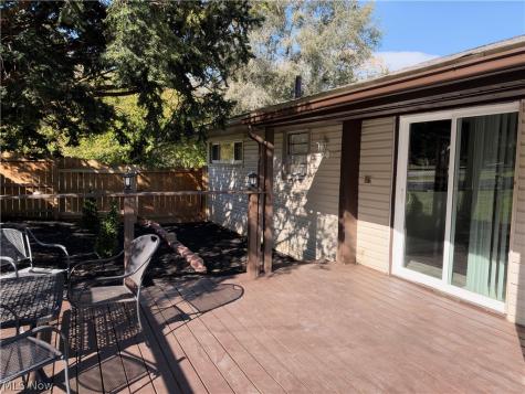 10 E Wellock Drive Akron OH 44319