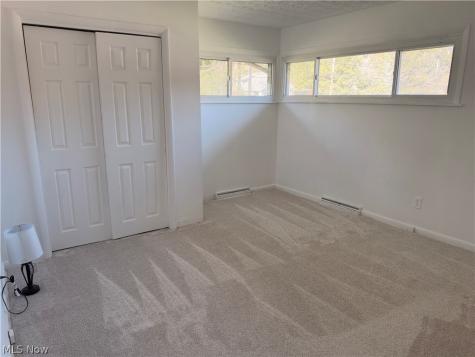 10 E Wellock Drive Akron OH 44319