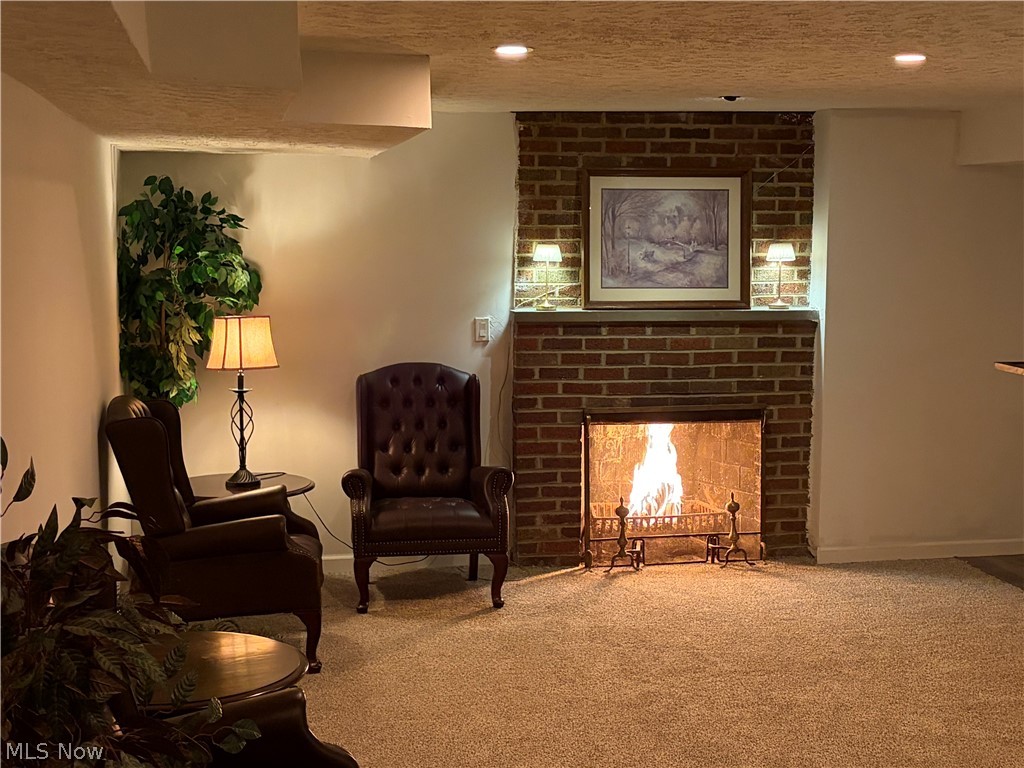 10 E Wellock Drive Akron OH 44319