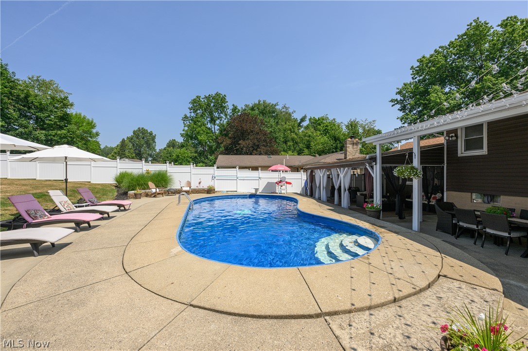 6203 Melody Road NE Canton OH 44721