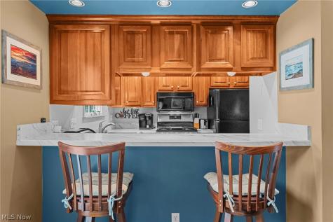 5112 E Lake Road Sheffield Lake OH 44054