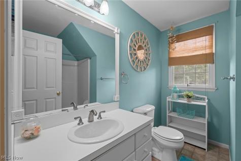 5112 E Lake Road Sheffield Lake OH 44054