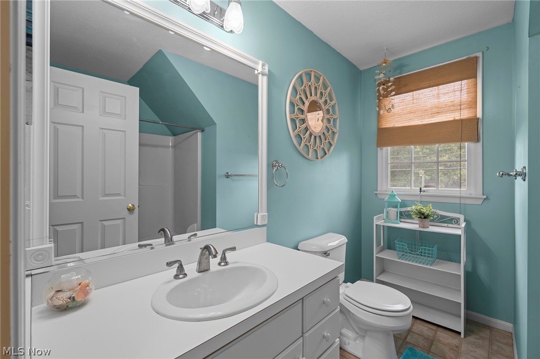 5112 E Lake Road Sheffield Lake OH 44054