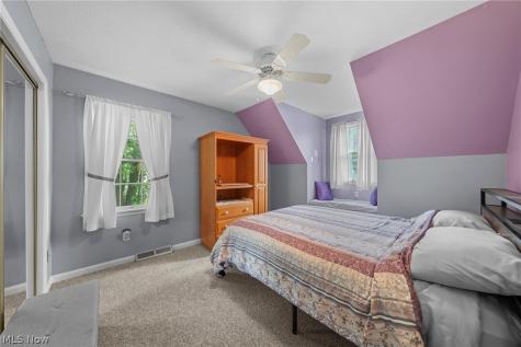 5112 E Lake Road Sheffield Lake OH 44054