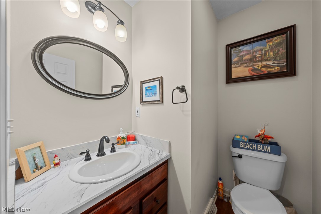 5112 E Lake Road Sheffield Lake OH 44054
