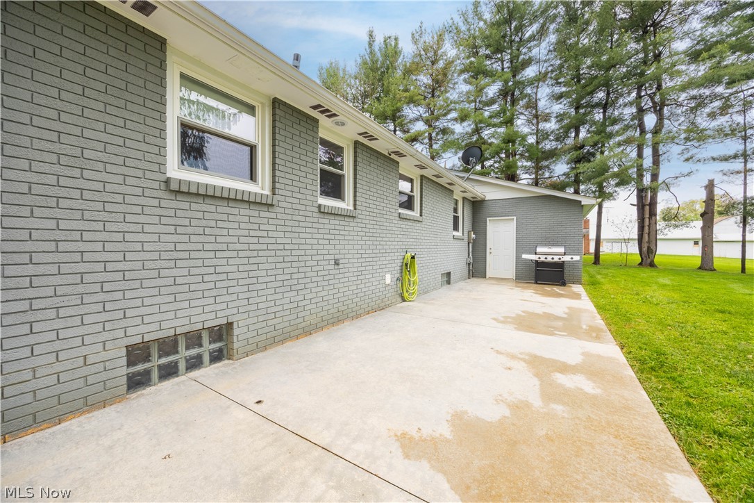 13095 Navarre Road SW Beach City OH 44608