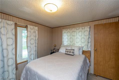 4 Village Park Olmsted Twp OH 44138