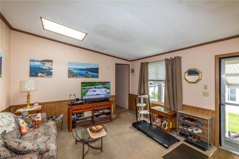 4 Village Park Olmsted Twp OH 44138