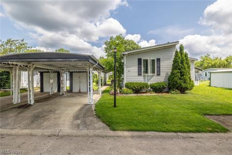 4 Village Park Olmsted Twp OH 44138