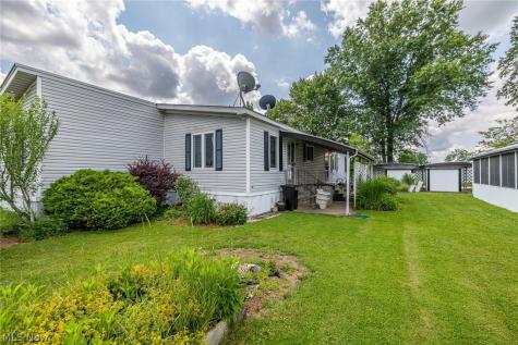 4 Village Park Olmsted Twp OH 44138