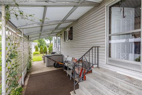 4 Village Park Olmsted Twp OH 44138