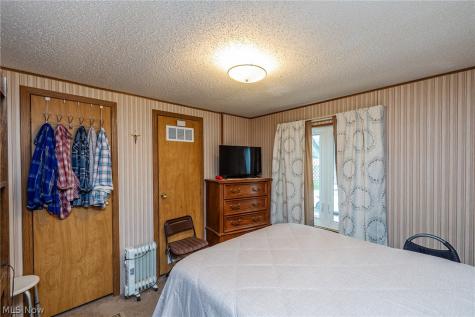 4 Village Park Olmsted Twp OH 44138