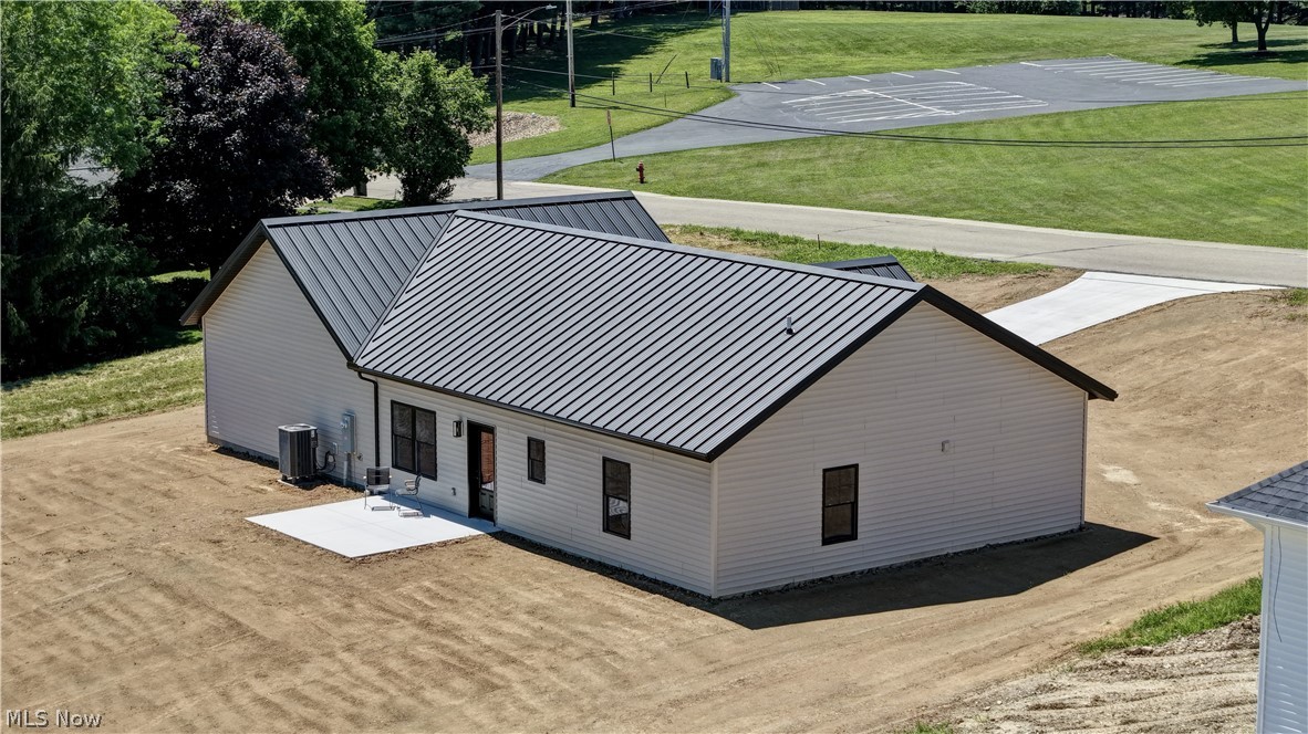821 SW Miller Avenue Sugarcreek OH 44681