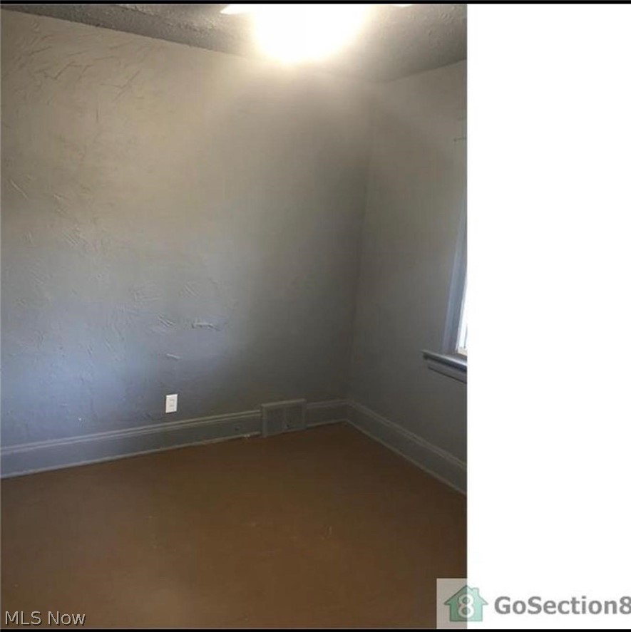 3872 E 57th Street Cleveland OH 44105