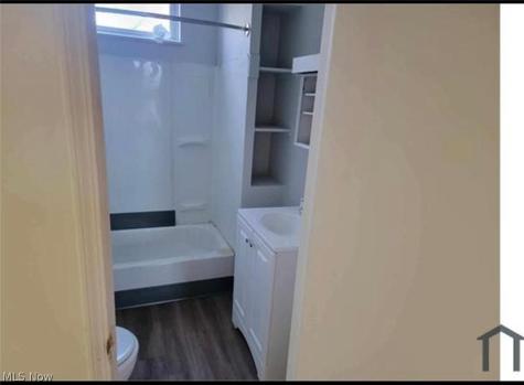 3872 E 57th Street Cleveland OH 44105