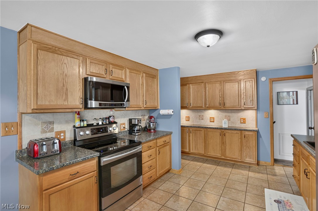 21861 Valley View Drive West Lafayette OH 43845
