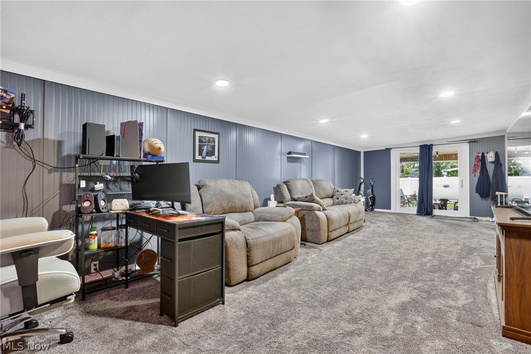 21861 Valley View Drive West Lafayette OH 43845