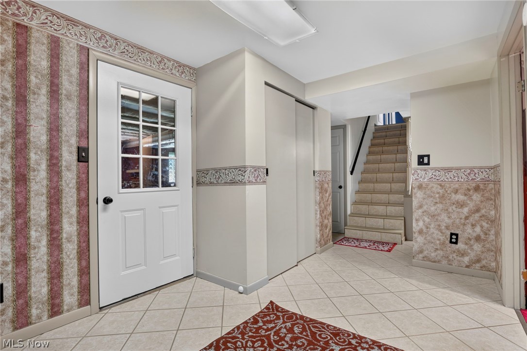 21861 Valley View Drive West Lafayette OH 43845
