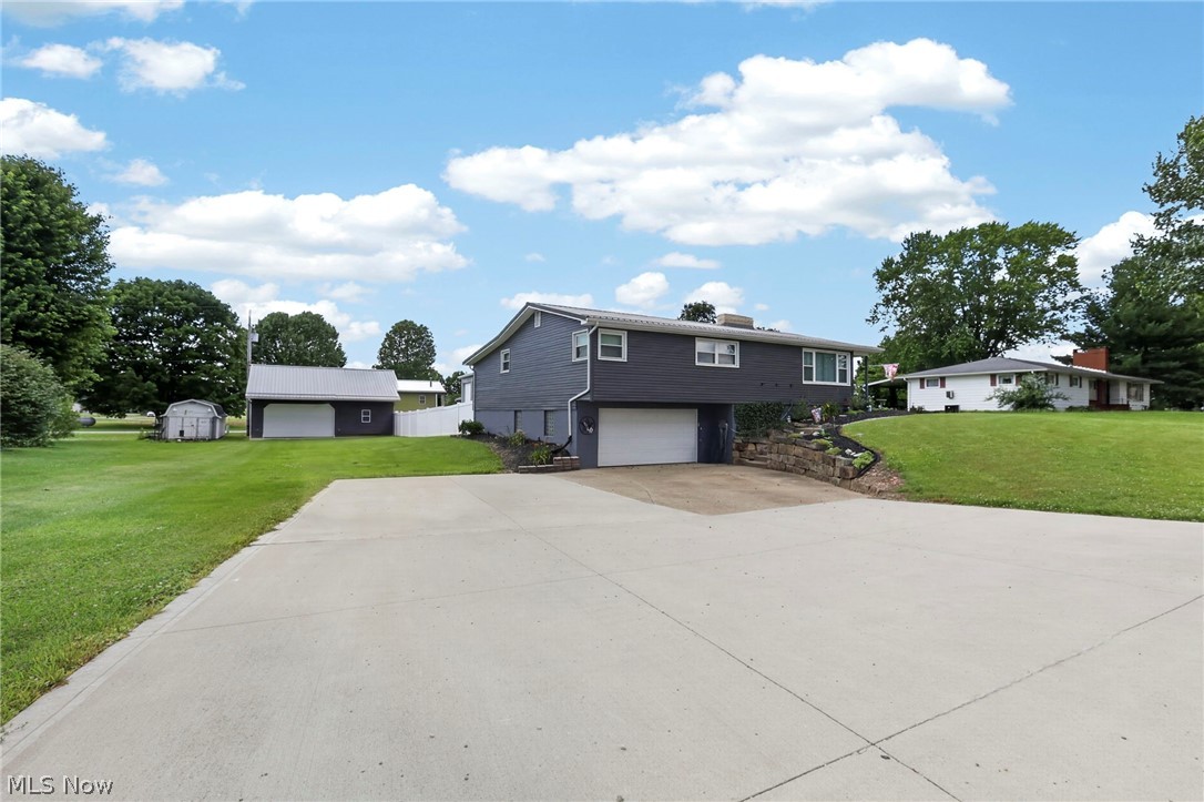 21861 Valley View Drive West Lafayette OH 43845