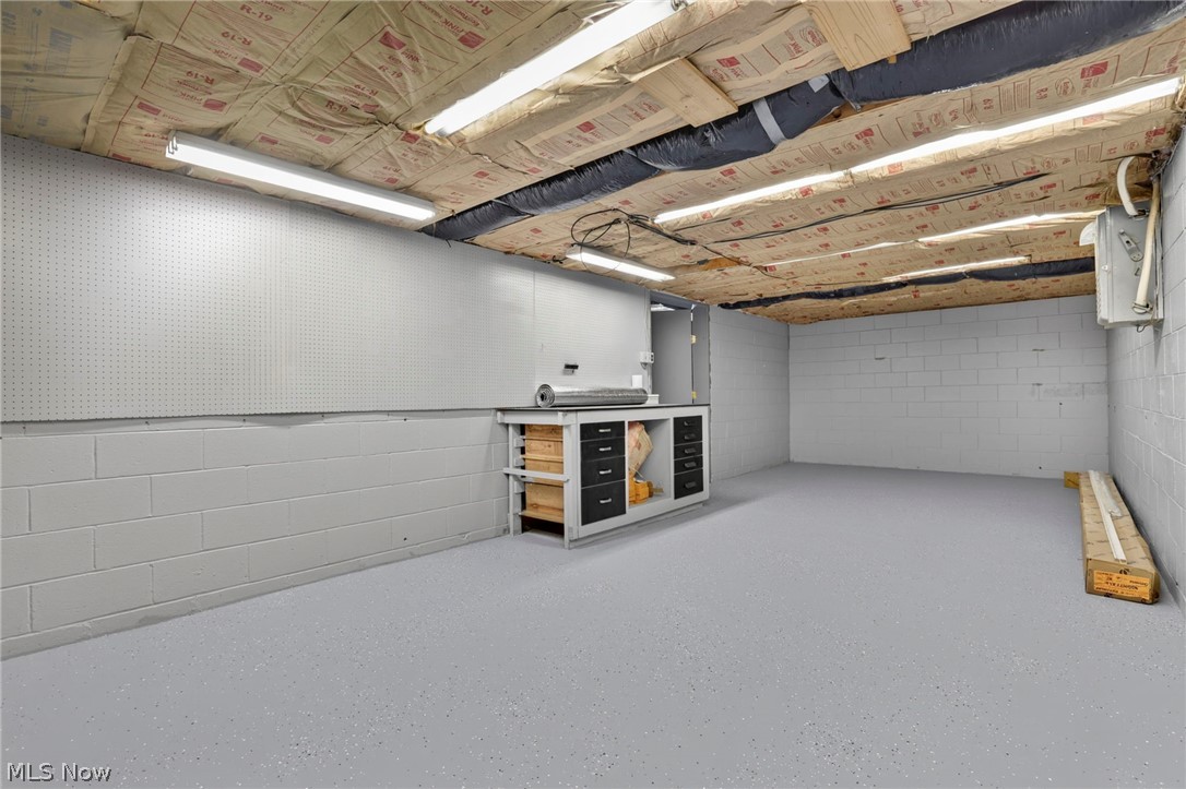 21861 Valley View Drive West Lafayette OH 43845