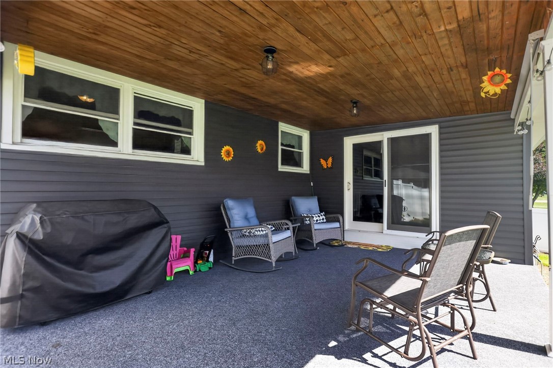 21861 Valley View Drive West Lafayette OH 43845