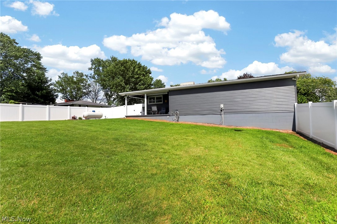 21861 Valley View Drive West Lafayette OH 43845