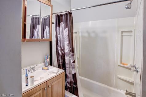 2785 E 126th Street Cleveland OH 44120