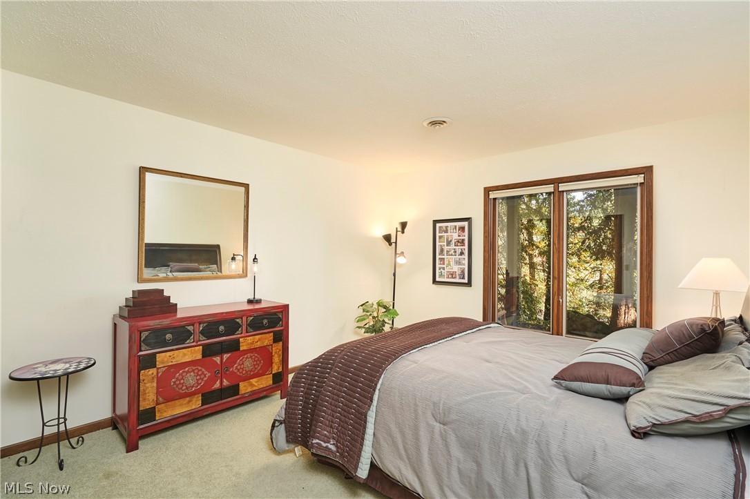 302 Hatch Road Wadsworth OH 44281