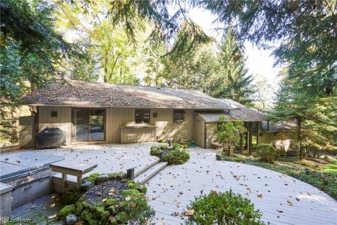 302 Hatch Road Wadsworth OH 44281