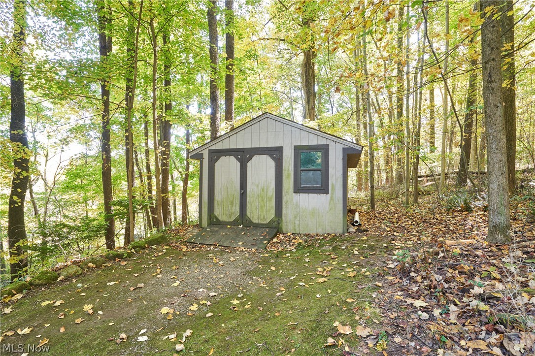 302 Hatch Road Wadsworth OH 44281