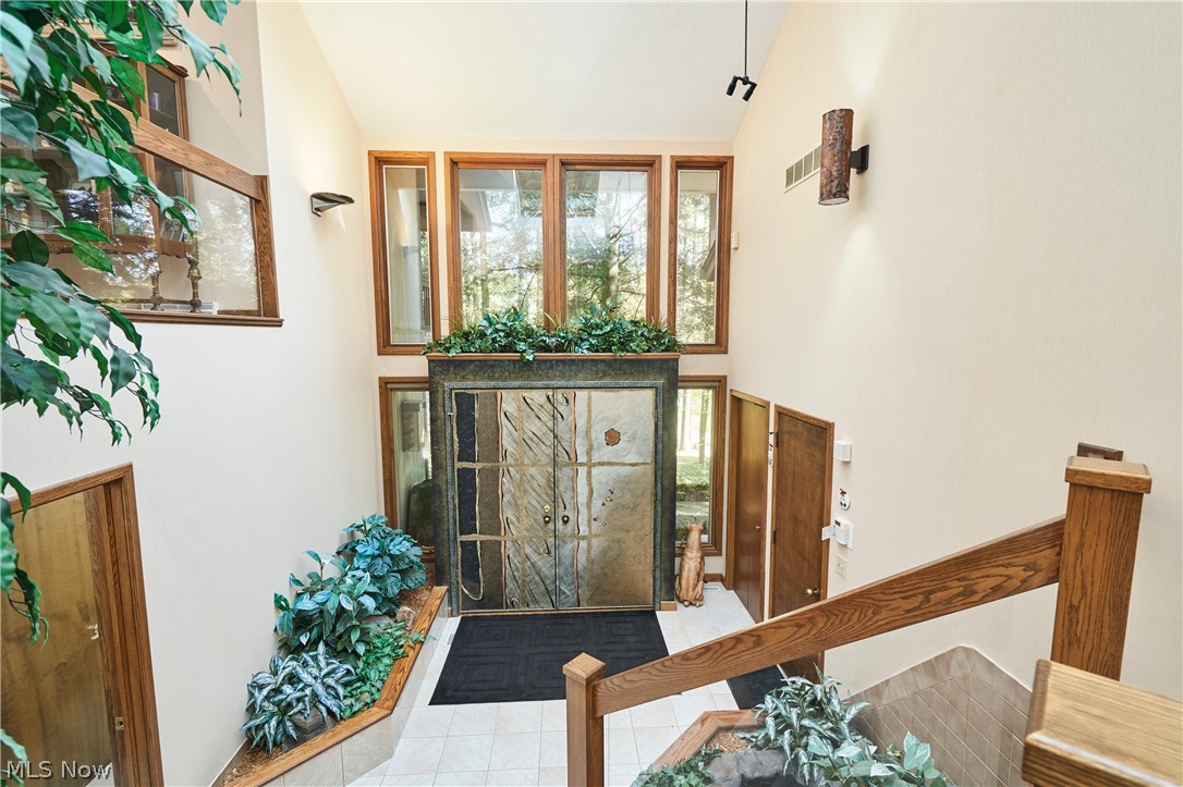 302 Hatch Road Wadsworth OH 44281