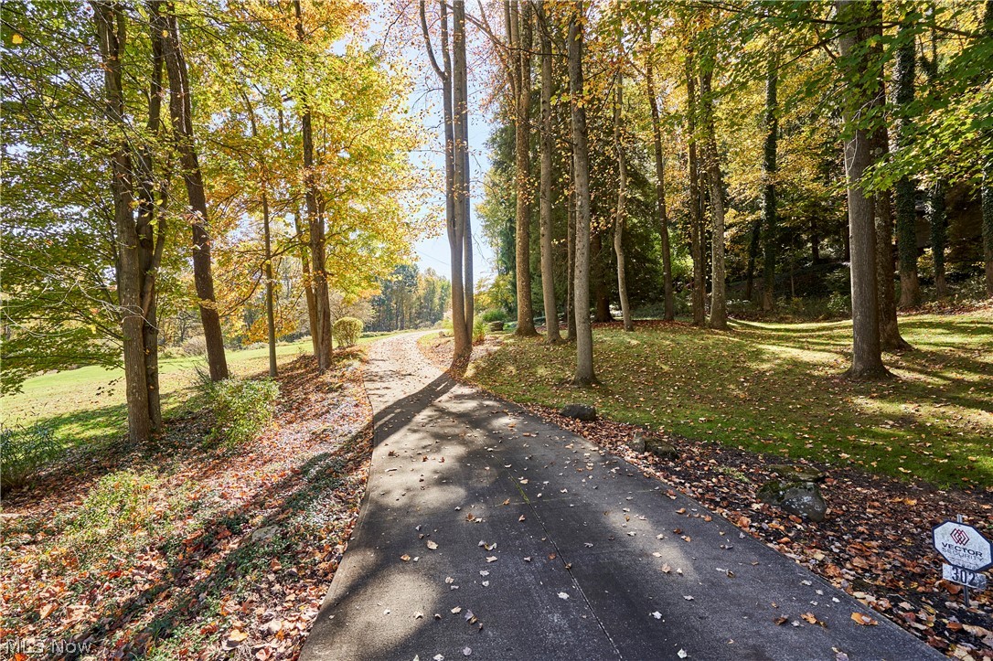 302 Hatch Road Wadsworth OH 44281