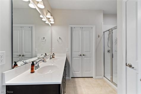 120 Lakeland Way Aurora OH 44202