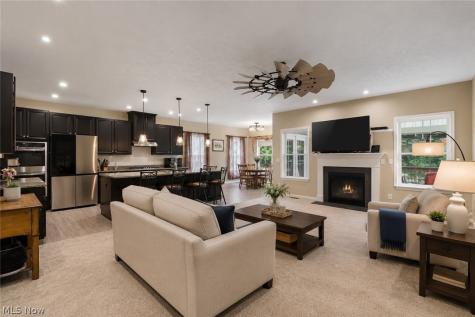 120 Lakeland Way Aurora OH 44202