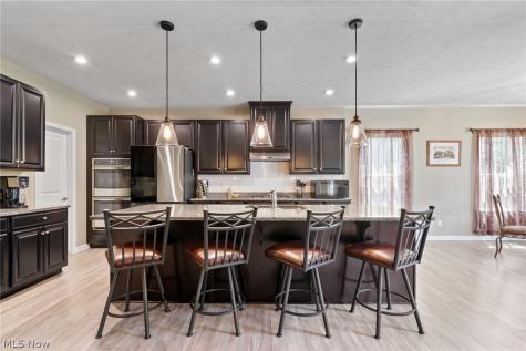 120 Lakeland Way Aurora OH 44202