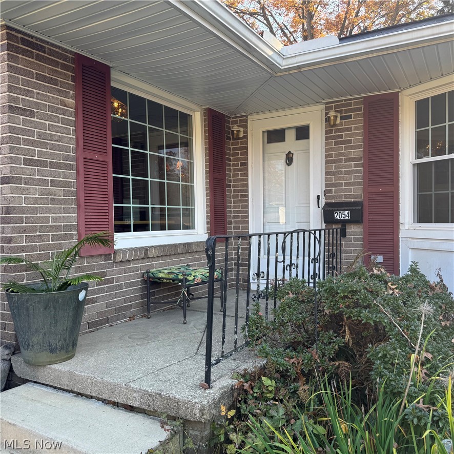 2054 Wyndham Road Akron OH 44313