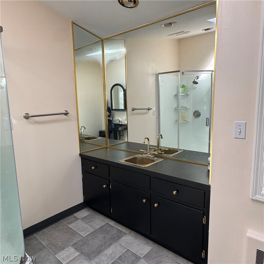 2054 Wyndham Road Akron OH 44313
