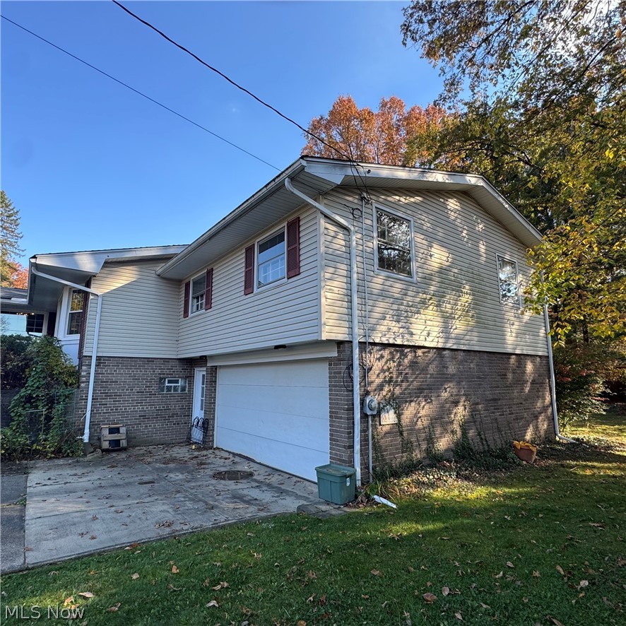 2054 Wyndham Road Akron OH 44313