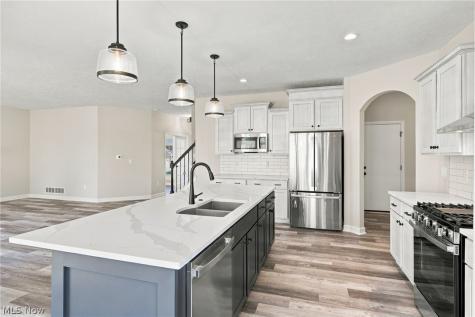 7469 Emerald Glen Avenue NW Canal Fulton OH 44614