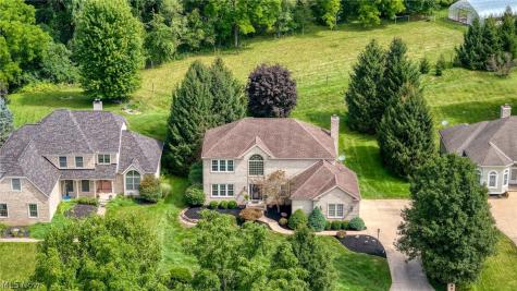 1413 Ashford Glen Lane Northfield OH 44067