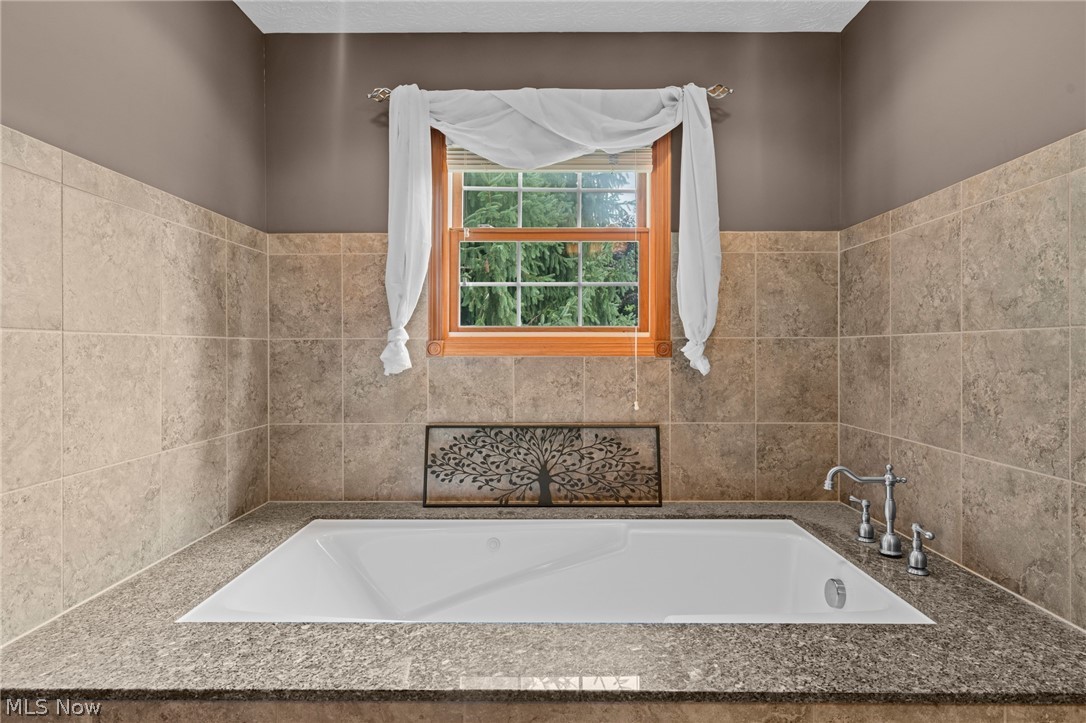 1413 Ashford Glen Lane Northfield OH 44067
