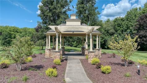 1413 Ashford Glen Lane Northfield OH 44067