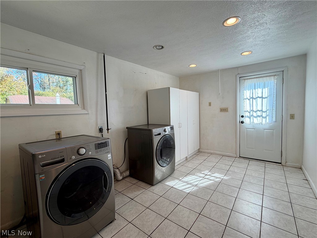 12803 Lynn Drive Chesterland OH 44026