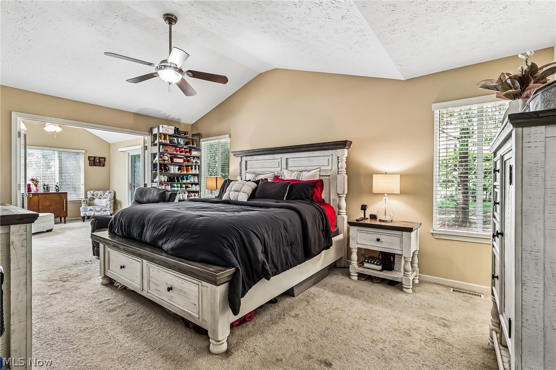 566 Queens Court Copley OH 44321