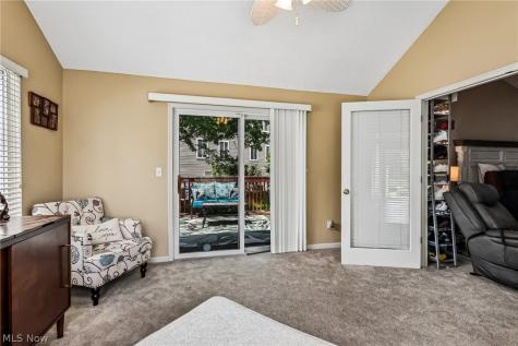 566 Queens Court Copley OH 44321