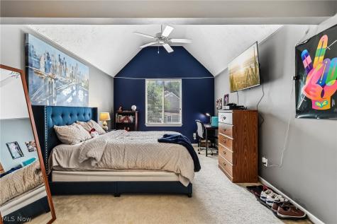 566 Queens Court Copley OH 44321