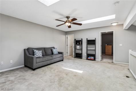 566 Queens Court Copley OH 44321