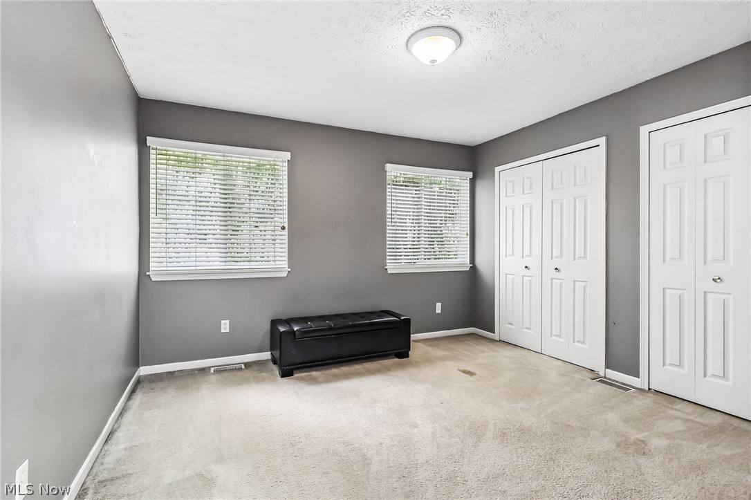 566 Queens Court Copley OH 44321