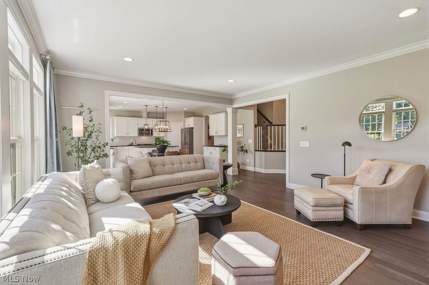 607 Crestview Drive Bay Village OH 44140
